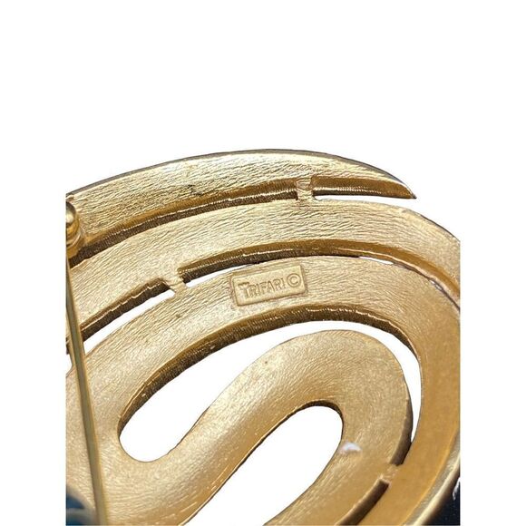 CROWN TRIFARI COMET SWIRL GOLDEN TONED TRIFANIUM CLIP ON EARRINGS VINTAGE 1960s - Picture 8 of 13